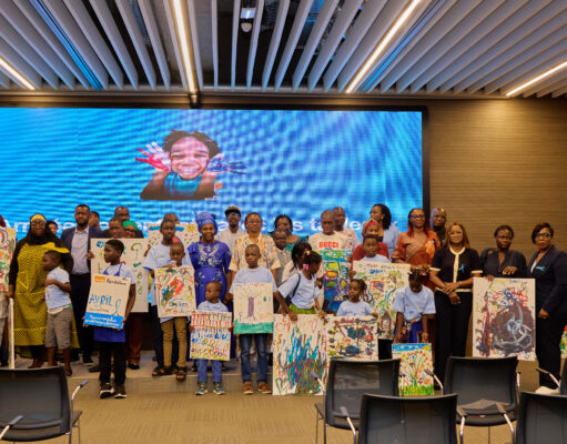 « Avril Bleu » : la Fondation Orange révèle le pouvoir de l’art pour les enfants autistes